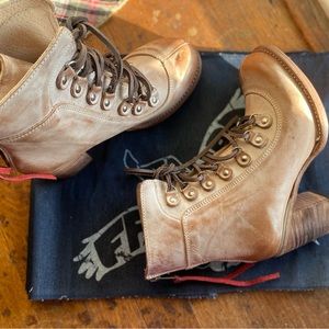 Freebird by Steven, Borow